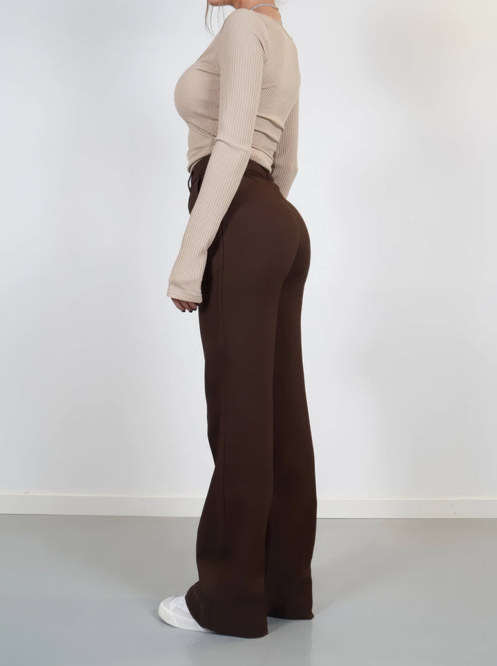 Wide leg trousers