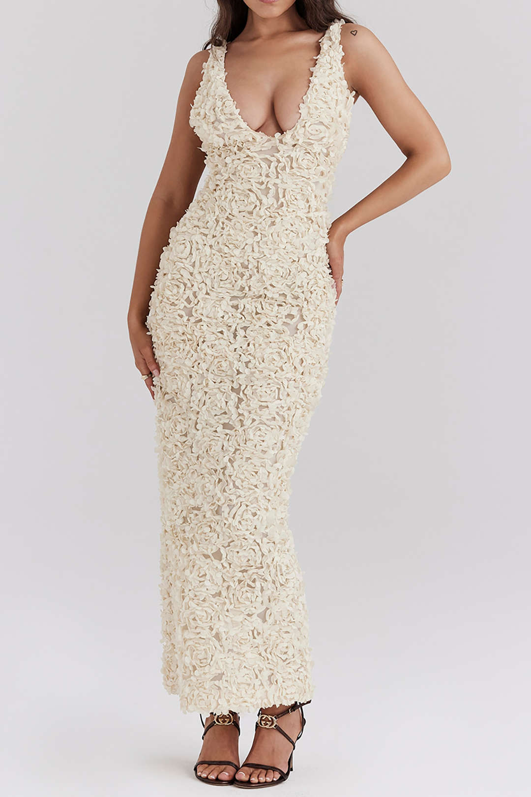 Appliques V-neck Slit Maxi Dress