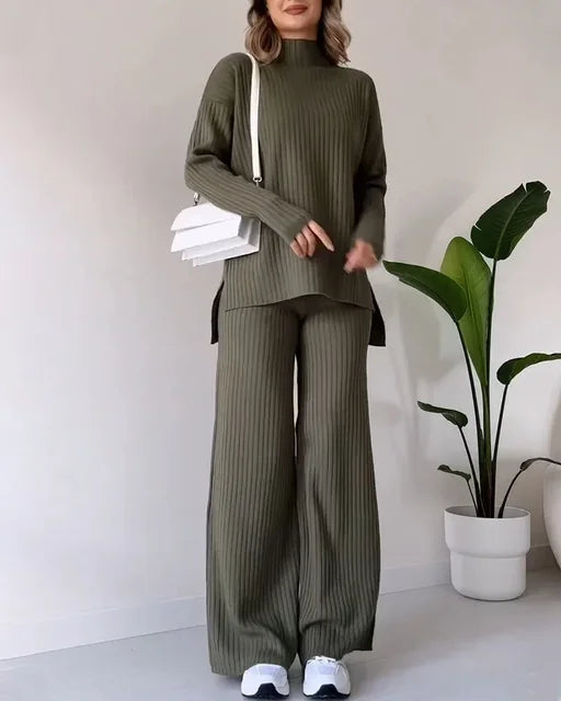 Knitted two-piece set