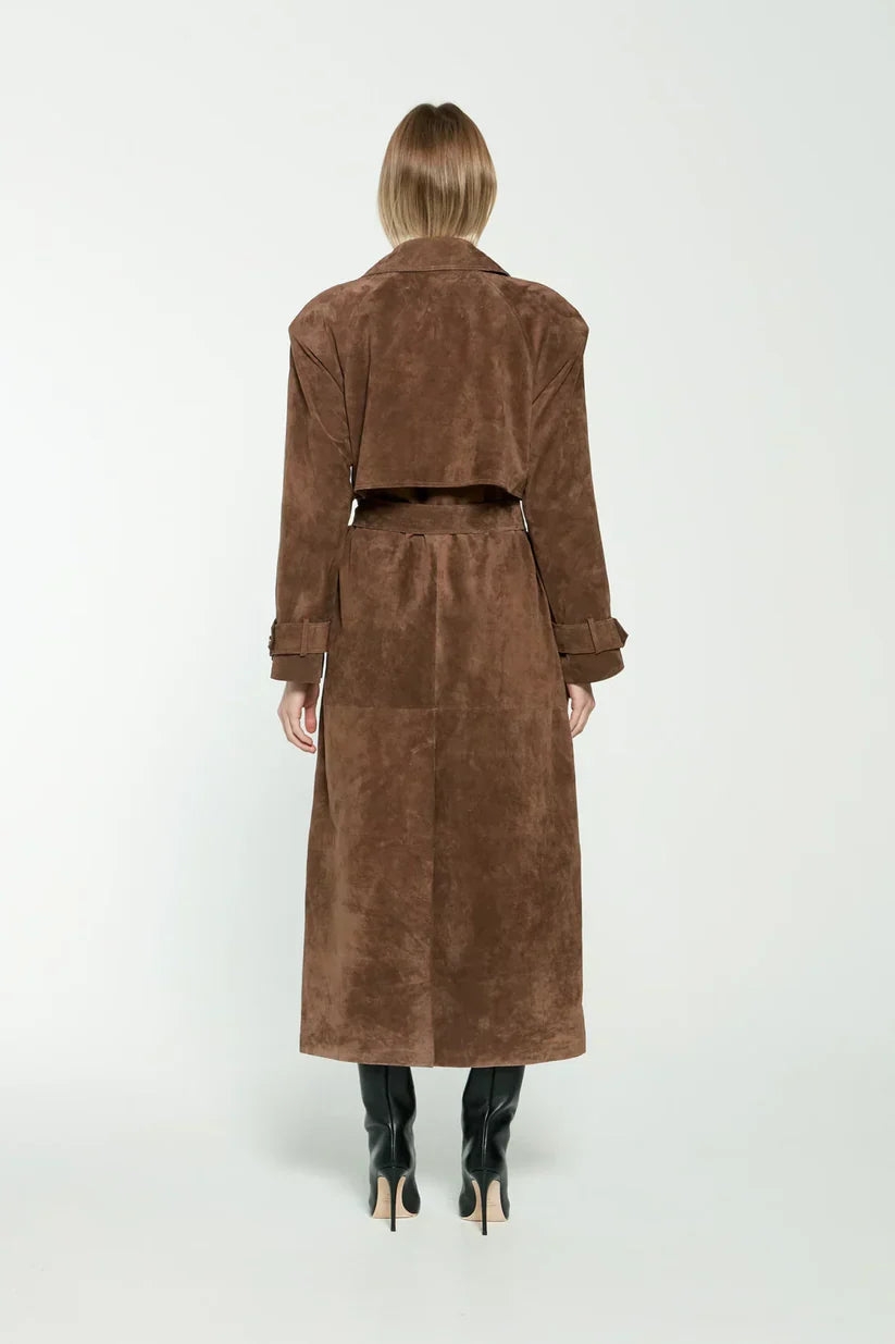 Trendy long coat with belt