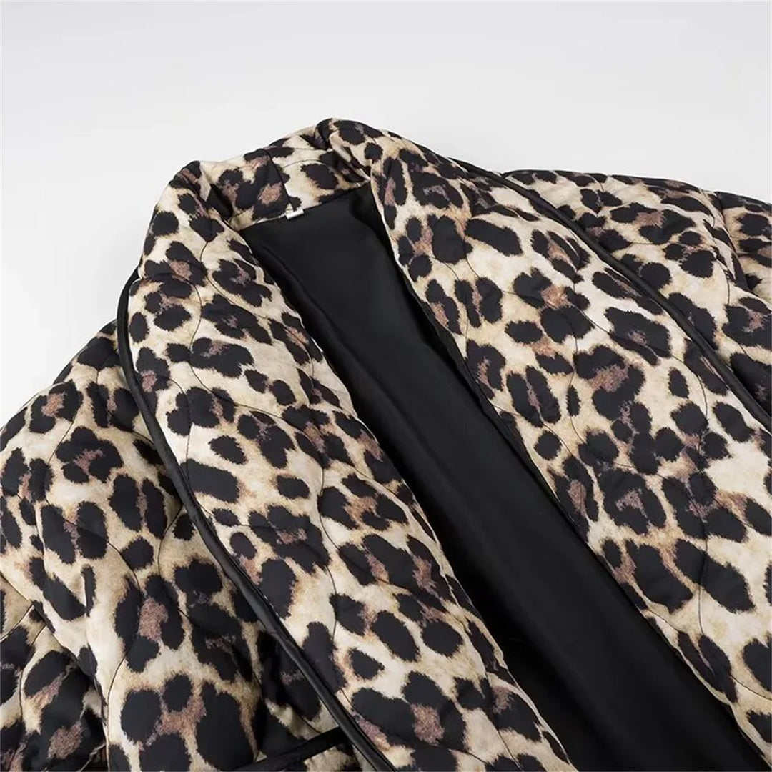 Vintage trendy leopard jacket