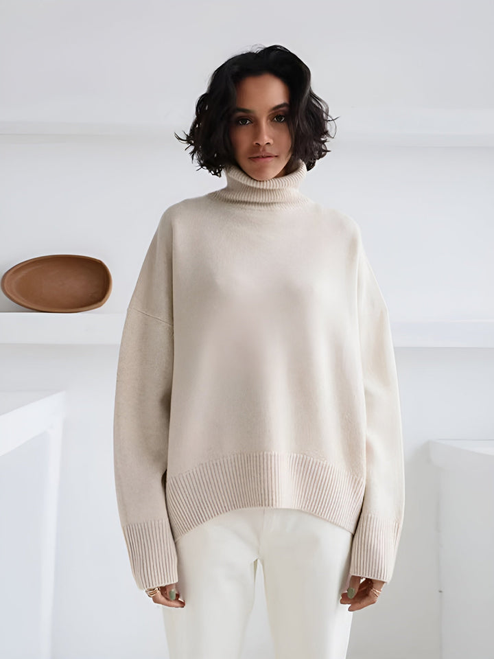 Loose thick knit jumper with collar