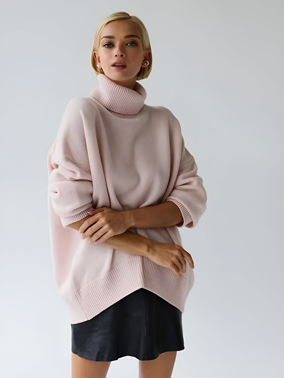 Loose thick knit jumper with collar