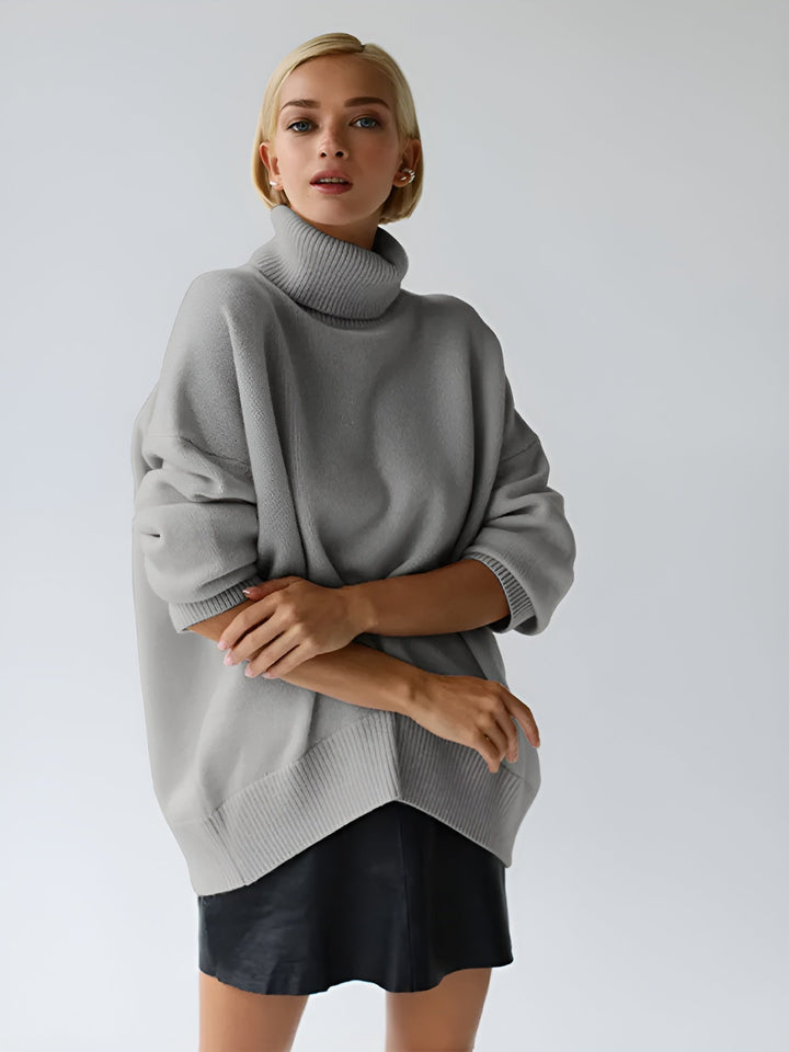 Loose thick knit jumper with collar